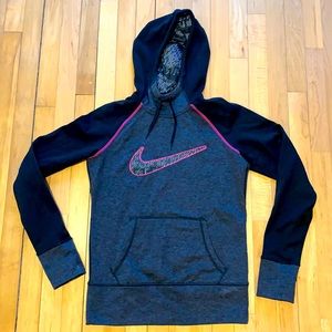 Nike - Sweatshirt